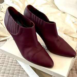 Manolo Blahnik Livrea Leather Ankle Bootie